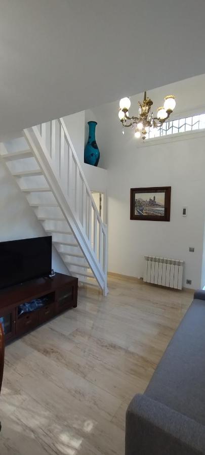 Вілла Silom House Сан-Пере-де-Рібес Екстер'єр фото